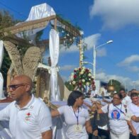 Thousands of Catholics call for peace, unity, and hope during a massive Corpus Christi celebration in Santiago | De Último Minuto English
