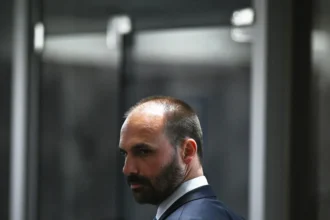 Brazil's Supreme Court will try Eduardo Bolsonaro on June 16 for torpedoing his father's trial | De Último Minuto English