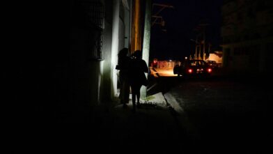 The biggest blackout this Tuesday in Cuba will disconnect almost 67% of the island at once | De Último Minuto English