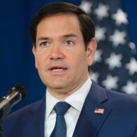 VIDEO: Rubio says Strait of Hormuz remains open as oil shipments continue | De Último Minuto English