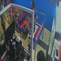 Security video captures murder of delivery worker in Santiago; three brothers are identified as alleged suspects | De Último Minuto English