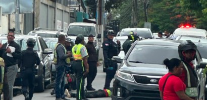 Motorcyclist dies after alleged fainting and subsequent collision in Los Prados | De Último Minuto English