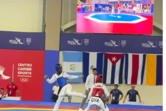 Dominican Wilfrido de la Cruz advances with authority to the taekwondo semifinals at Santo Domingo 2026 | De Último Minuto English