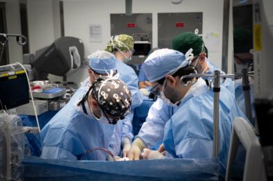 Cleveland Clinic performs first robot-assisted lung transplant in the U.S. | De Último Minuto English