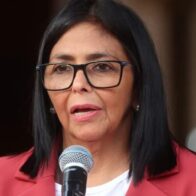 Delcy Rodríguez bids farewell to and decorates rescue groups from more than 20 countries | De Último Minuto English