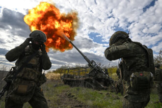 Russia says it struck Ukrainian military facilities at Odesa port in overnight attack | De Último Minuto English