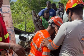 Young person loses their life after crashing their vehicle into an electric pole in San Pedro de Macorís | De Último Minuto English