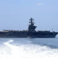 U.S. warns that 20 warships are patrolling the Middle East amid the new escalation with Iran | De Último Minuto English