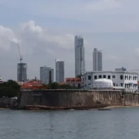 They are restoring the wall that fortified the new Panama City more than 300 years ago | De Último Minuto English