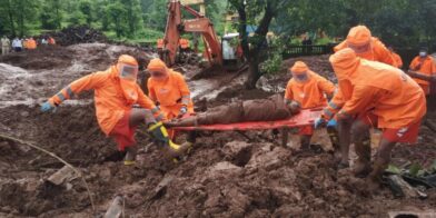 India investigates a deadly landslide at a construction site located in a high-risk zone | De Último Minuto English