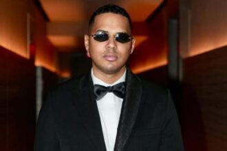 Santiago Matías announces YouTube reality show to document the signature collection for his party | De Último Minuto English