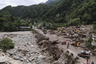 Landslide in northwest China leaves five dead and twelve missing | De Último Minuto English