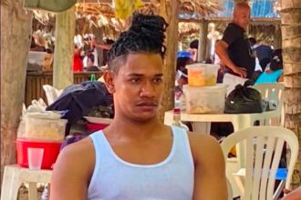 Man killed at an SFM fast food stand over an alleged argument about a shift | De Último Minuto English