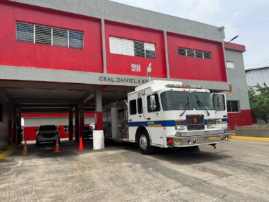Santo Domingo Este firefighters strengthen their operational capacity with a new firefighting unit | De Último Minuto English