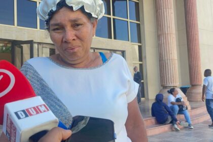 “All I want is for justice to be served; they took him from me as if he had no family,” cries mother of delivery worker murdered in Santiago | De Último Minuto English