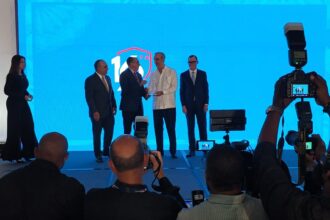 Government delivers 1,100 certifications and recognizes companies for promoting occupational health and safety | De Último Minuto English