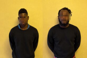 National Police recovers stolen motorcycle and arrests two men in flagrante delicto in La Vega | De Último Minuto English
