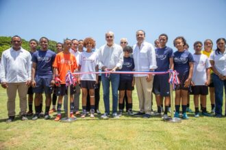 Abinader delivers modern Sports Initiation Center at the Hogar Escuela Santo Domingo Savio | De Último Minuto English