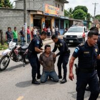 Guatemala: threatened neighbors with a weapon, confronted the PNC and ended up dead from a heart attack in Guatemala | De Último Minuto English