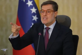 North Korea congratulates the new Venezuelan foreign minister and conveys its desire to develop ties | De Último Minuto English