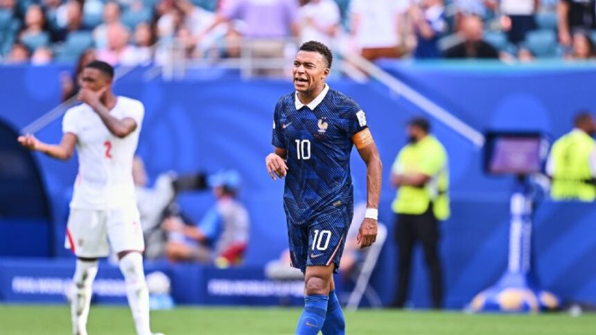 Mbappé surpasses Messi as the all-time top scorer in World Cups and leads the Golden Boot | De Último Minuto English