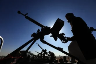 Houthis claim to have attacked two Saudi oil tankers in the Red Sea | De Último Minuto English