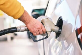 Government reduces prices for LPG, regular gasoline, and regular diesel | De Último Minuto English