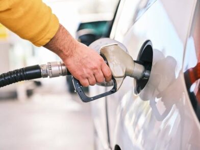 Government reduces prices for LPG, regular gasoline, and regular diesel | De Último Minuto English