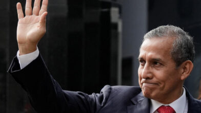 Former Peruvian President Humala, sentenced to 15 years in prison, released after his case is annulled | De Último Minuto English
