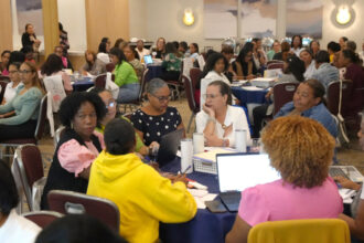 MINERD trains more than 90,000 teachers before the school year | De Último Minuto English