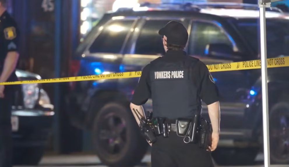 Shooting in New York left one dead, four teenagers injured and a 15-year-old minor detained
