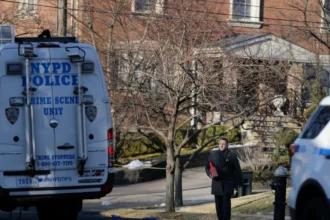 Woman tied up, robbed of $343,000 during violent home invasion in the Bronx