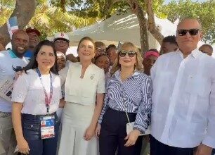 Carolina Mejía and Banco Popular mobilize hundreds of families from Don Gregorio to support Marileidy Paulino | De Último Minuto English
