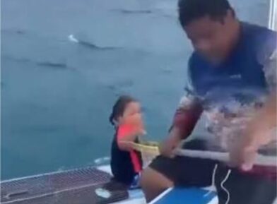 Girl rescued alone on paddleboard more than a kilometer from shore in Mexico
