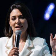 Michelle Bolsonaro, announced as a candidate for the Senate by her husband Jair's party | De Último Minuto English
