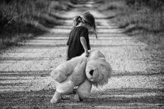 More than 140,000 children orphaned in the US due to Covid-19 | De Último Minuto English