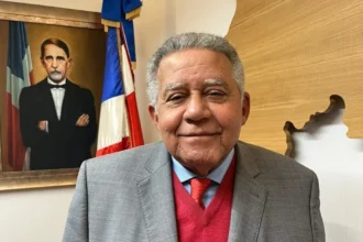 Juan Bolívar Díaz receives the Flores Magón Award in Mexico for his journalistic career | De Último Minuto English