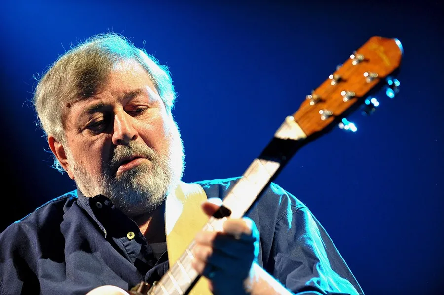 Francesco Guccini, one of the most important Italian singer-songwriters and intellectuals, dies