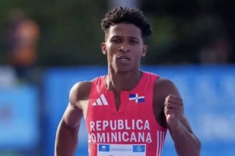 Yeral Núñez receives emotional recognition from the Félix Sánchez Academy after winning gold in Santo Domingo 2026 | De Último Minuto English