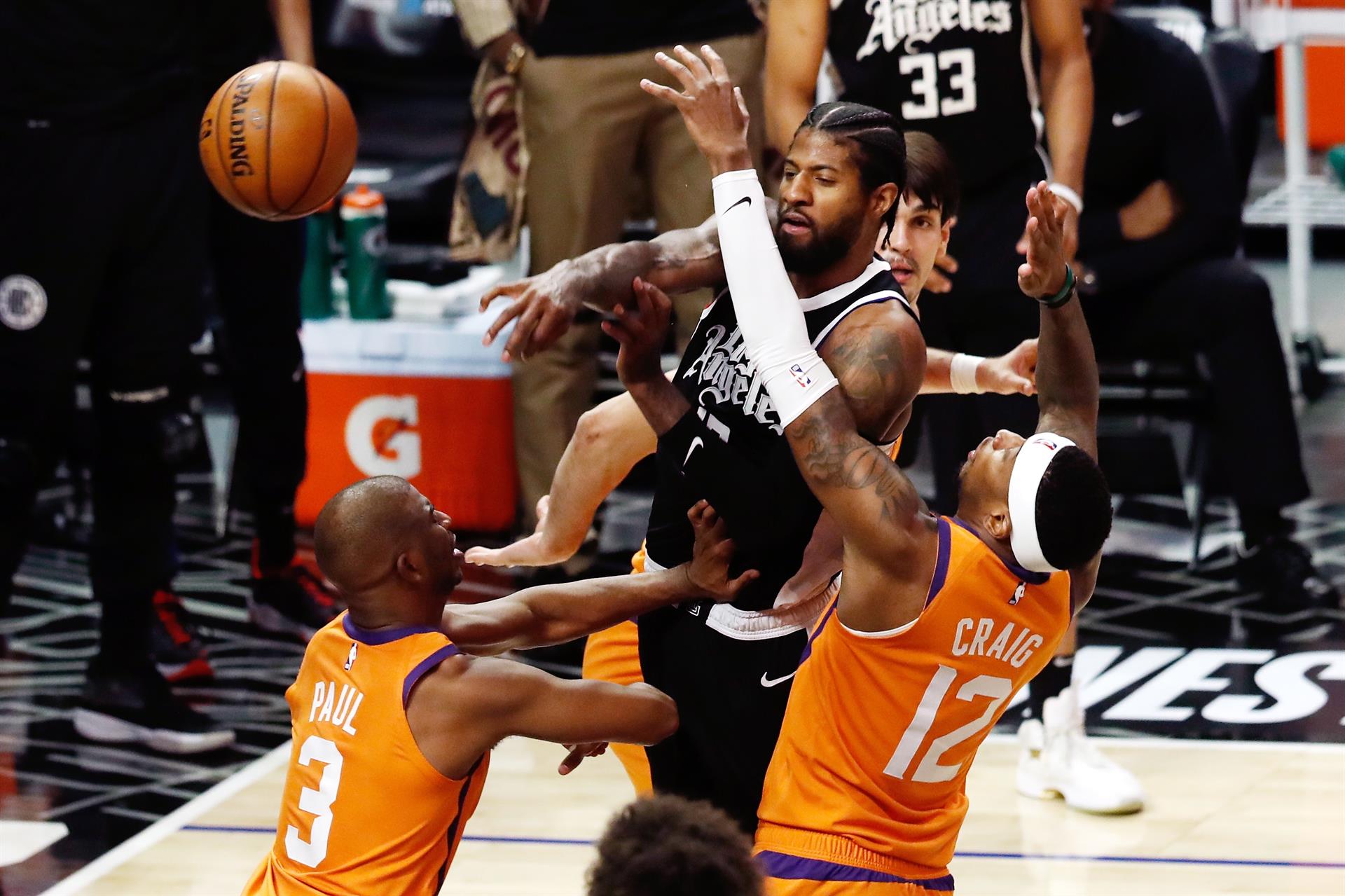 106-92. Paul George lidera el primer triunfo de los Clippers ante los Suns - Noticias de hoy en República Dominicana | De Último Minuto