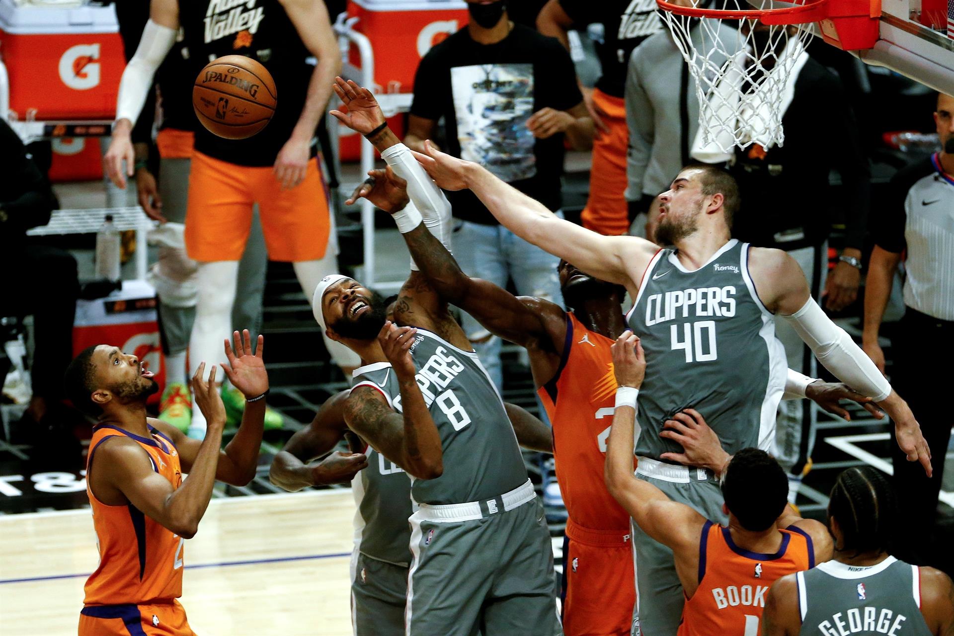 80-84: Los Suns rozan la final de NBA tras una pelea callejera en Los Ángeles - Noticias de hoy en República Dominicana | De Último Minuto