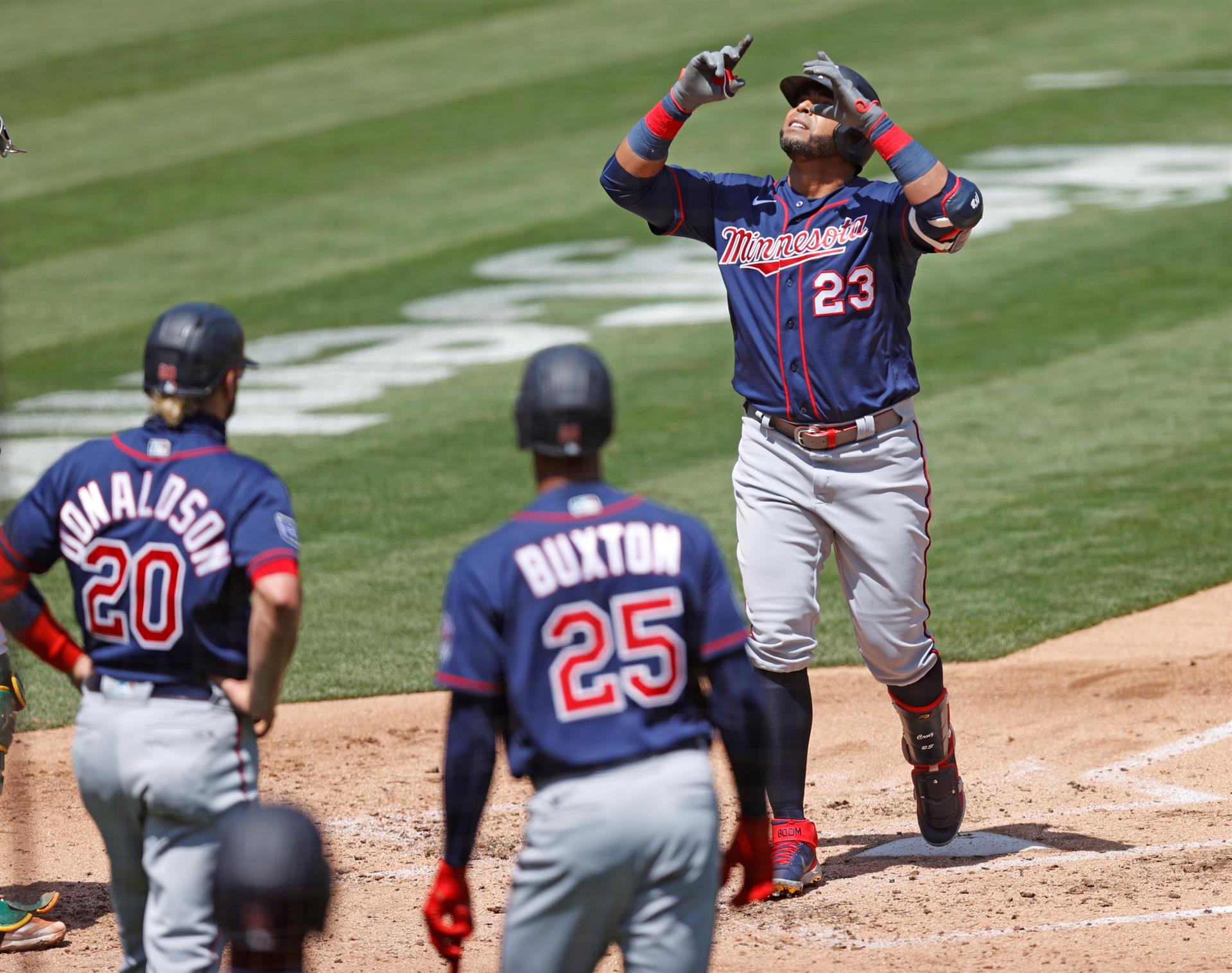 8-2. Cruz pegó jonrón en el triunfo de los Mellizos - Noticias de hoy en República Dominicana | De Último Minuto