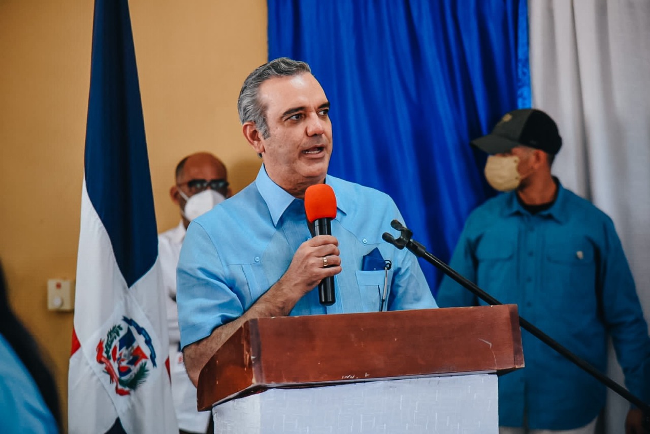 Entregan más de 38 mil dispositivos tecnológicos a estudiantes de Nagua - Noticias de hoy en República Dominicana | De Último Minuto