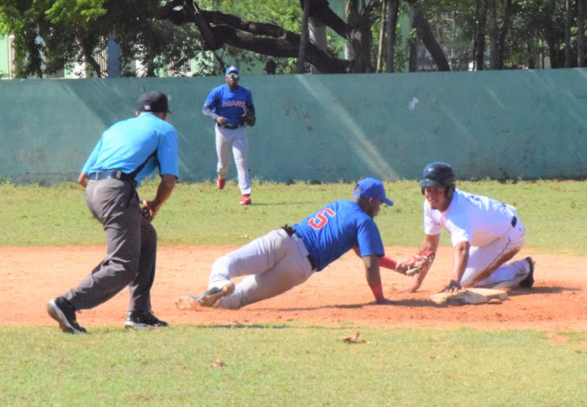 Los Villanos y UNAPEC toman delantera Round Robin de torneo AA - Noticias de hoy en República Dominicana | De Último Minuto