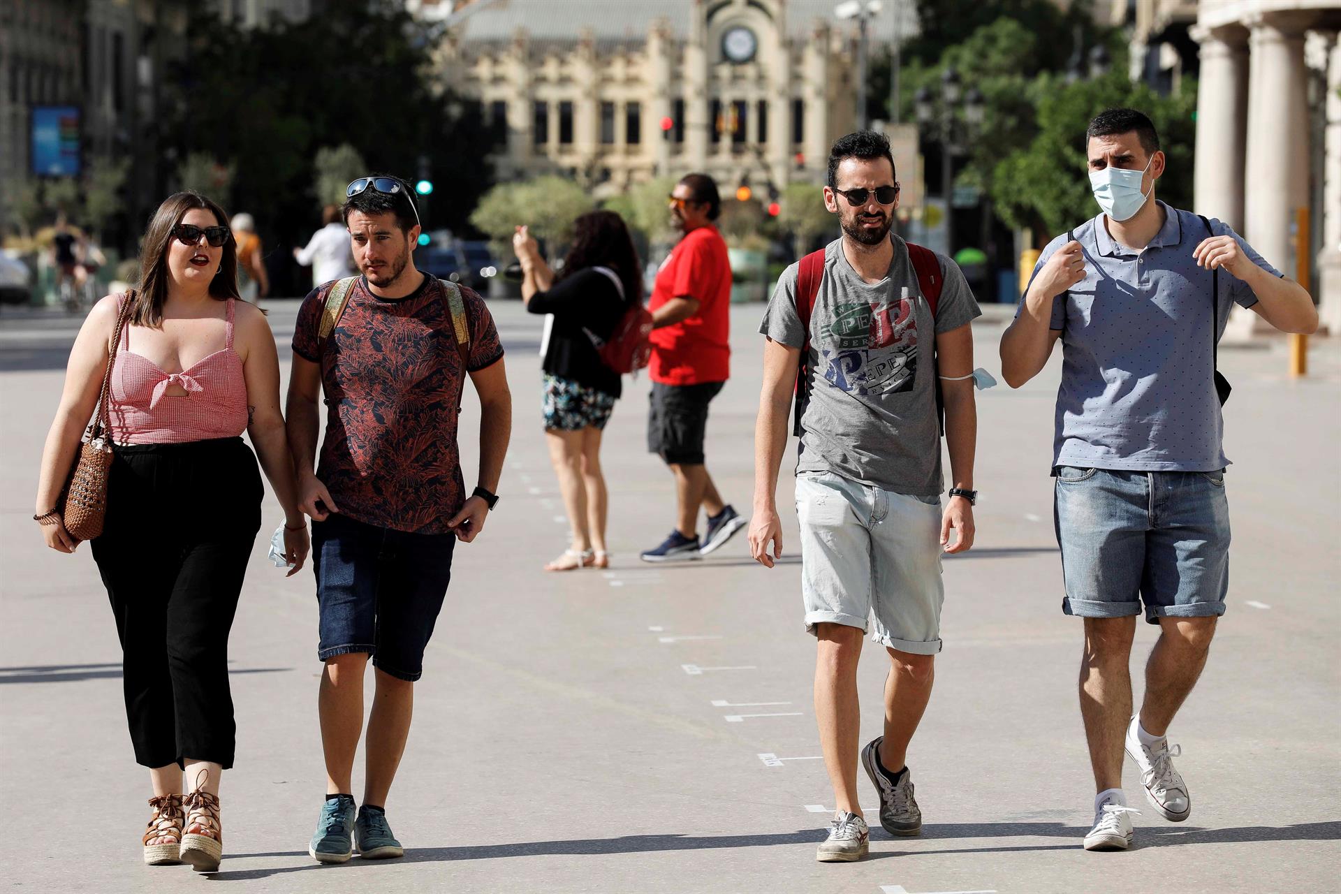 España puso fin al uso de las mascarillas en espacios públicos - Noticias de hoy en República Dominicana | De Último Minuto