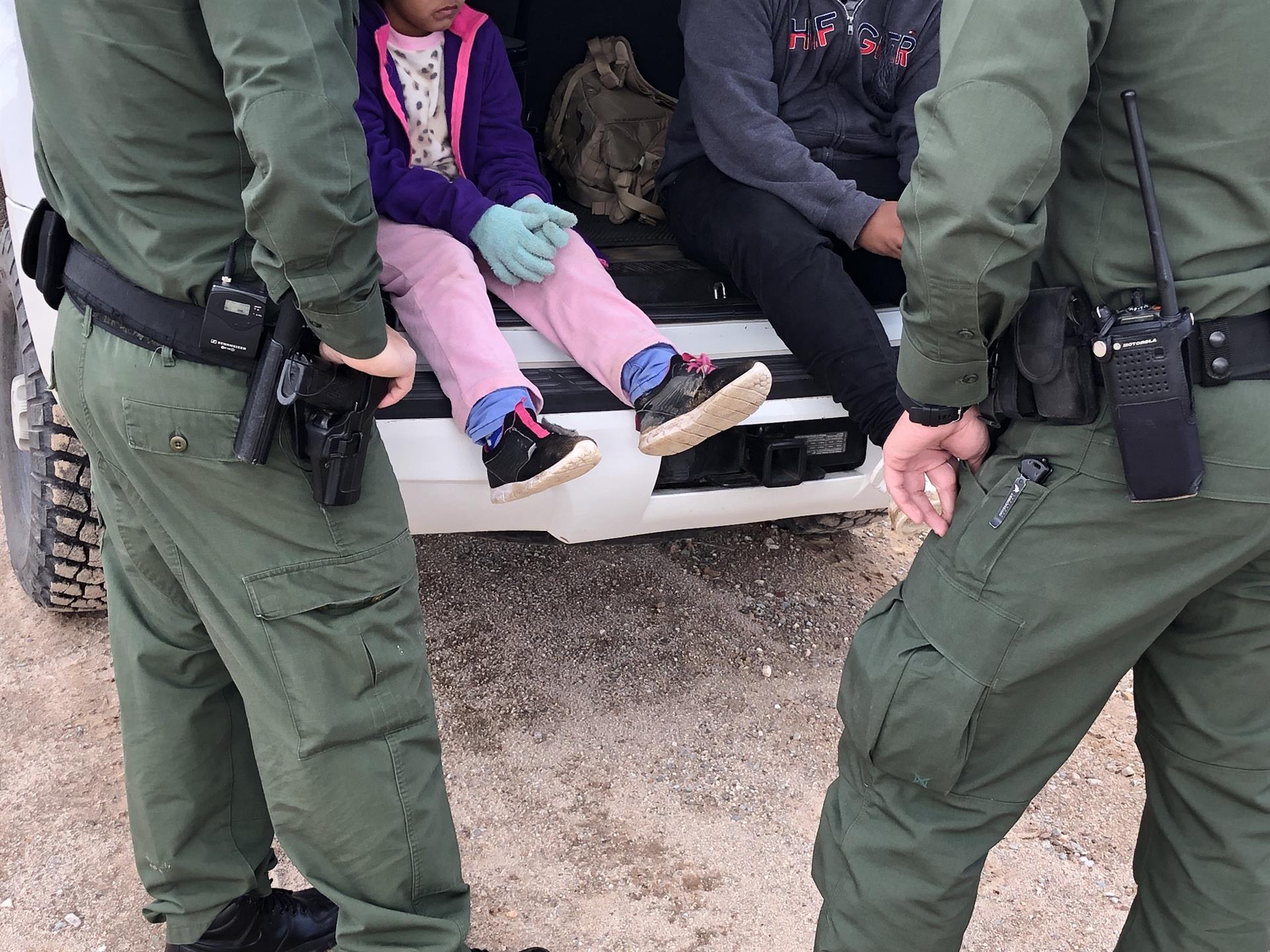 Bebé abandonado cerca de camión con 100 migrantes en México vuelve a Honduras - Noticias de hoy en República Dominicana | De Último Minuto