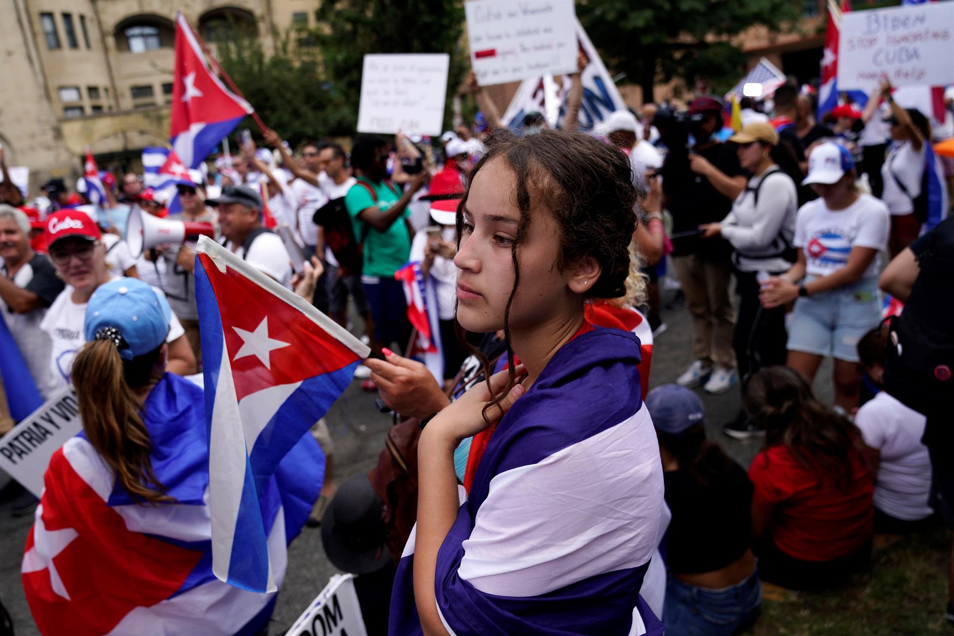 Cientos de manifestantes lanzan al Gobierno de Biden un "SOS" por Cuba - Noticias de hoy en República Dominicana | De Último Minuto