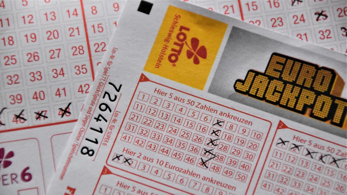 Un hombre gana más de 55 millones de dólares pero se lo esconde a su familia durante diez años - Noticias de hoy en República Dominicana | De Último Minuto