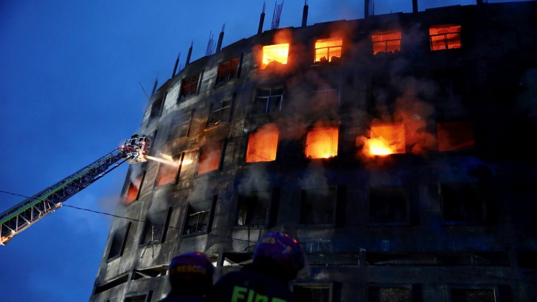 Incendio en una fábrica de Bangladesh