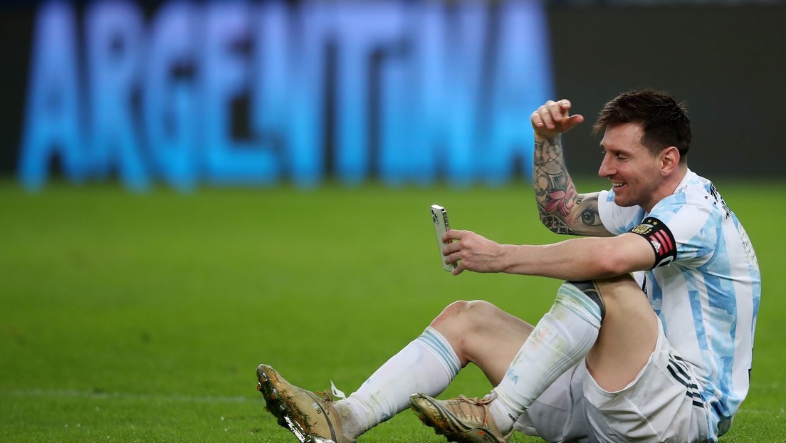 Messi envía un mensaje a un fan de 100 años que anota a mano cada uno de sus goles - Noticias de hoy en República Dominicana | De Último Minuto